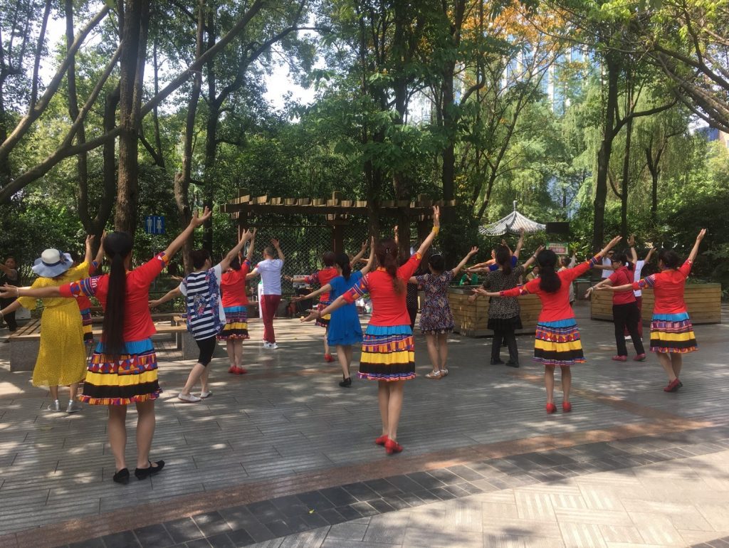 Dancers in people's park( renmin gongyuan) Chengdu