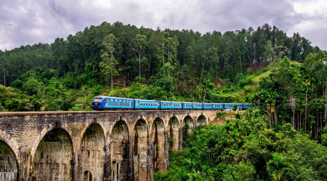 Sri lanka train going over bridge